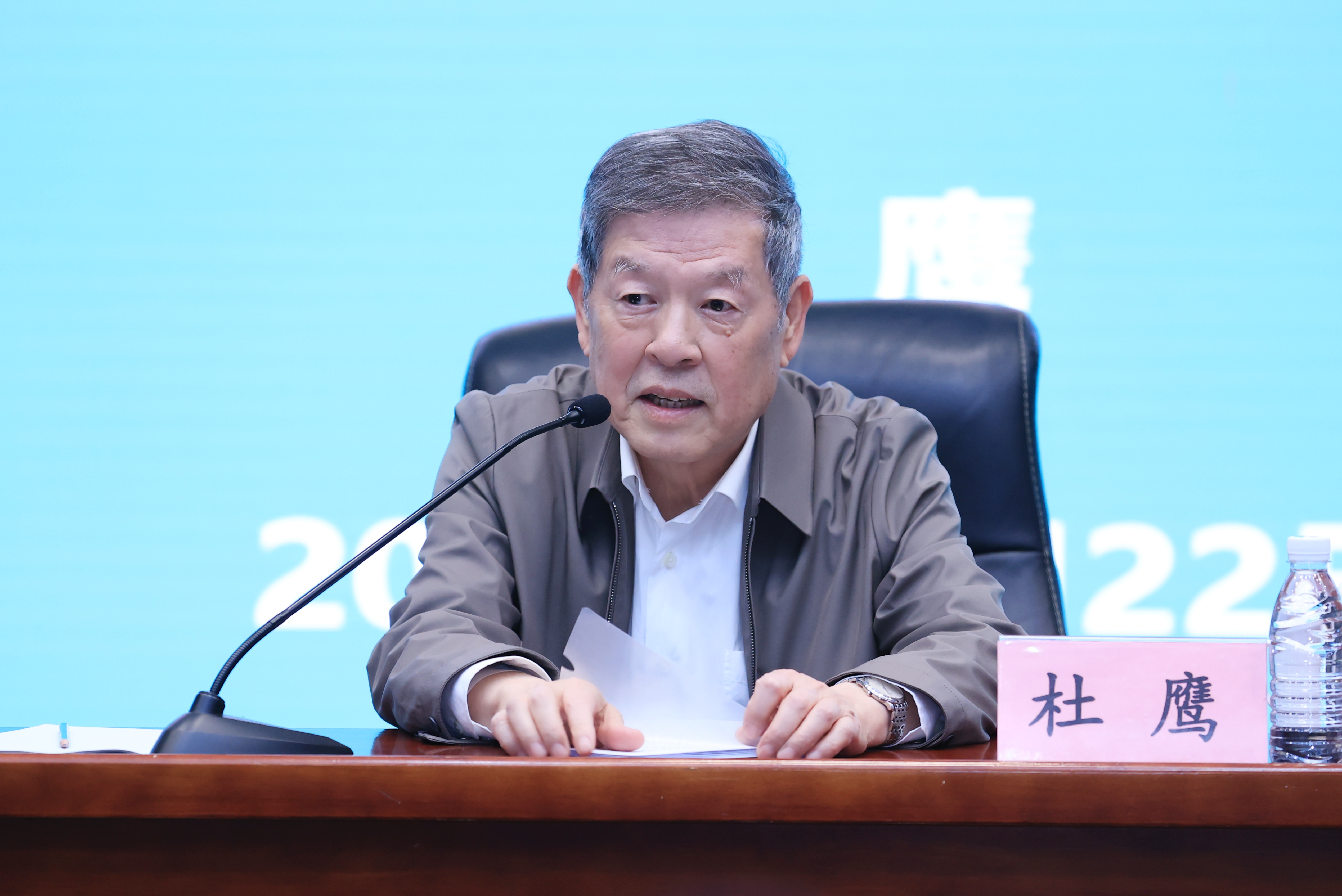 20260422-清华三农讲坛55-侯晓军-杜鹰演讲.jpg