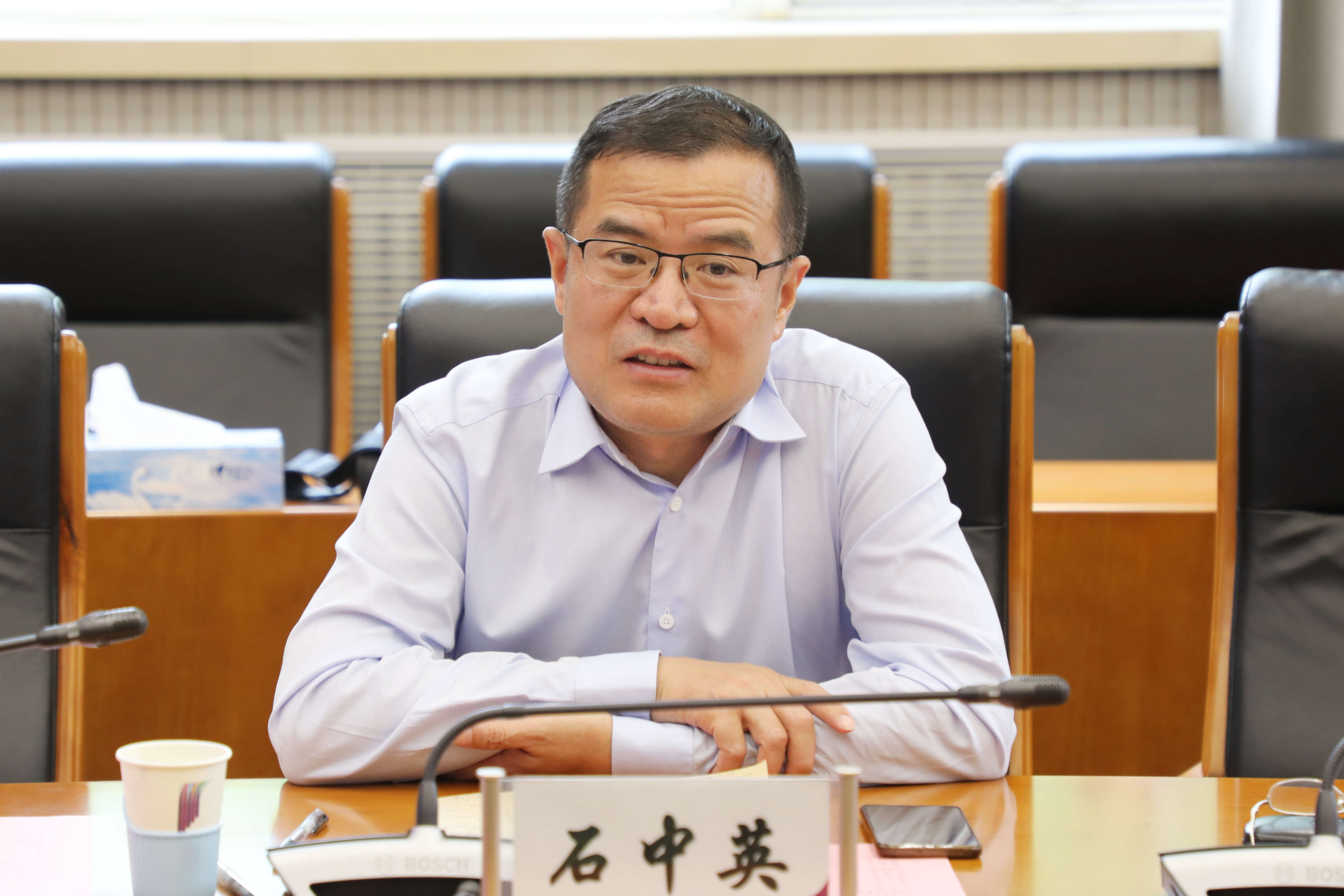 04 清华大学教育研究院院长石中英发言.jpg