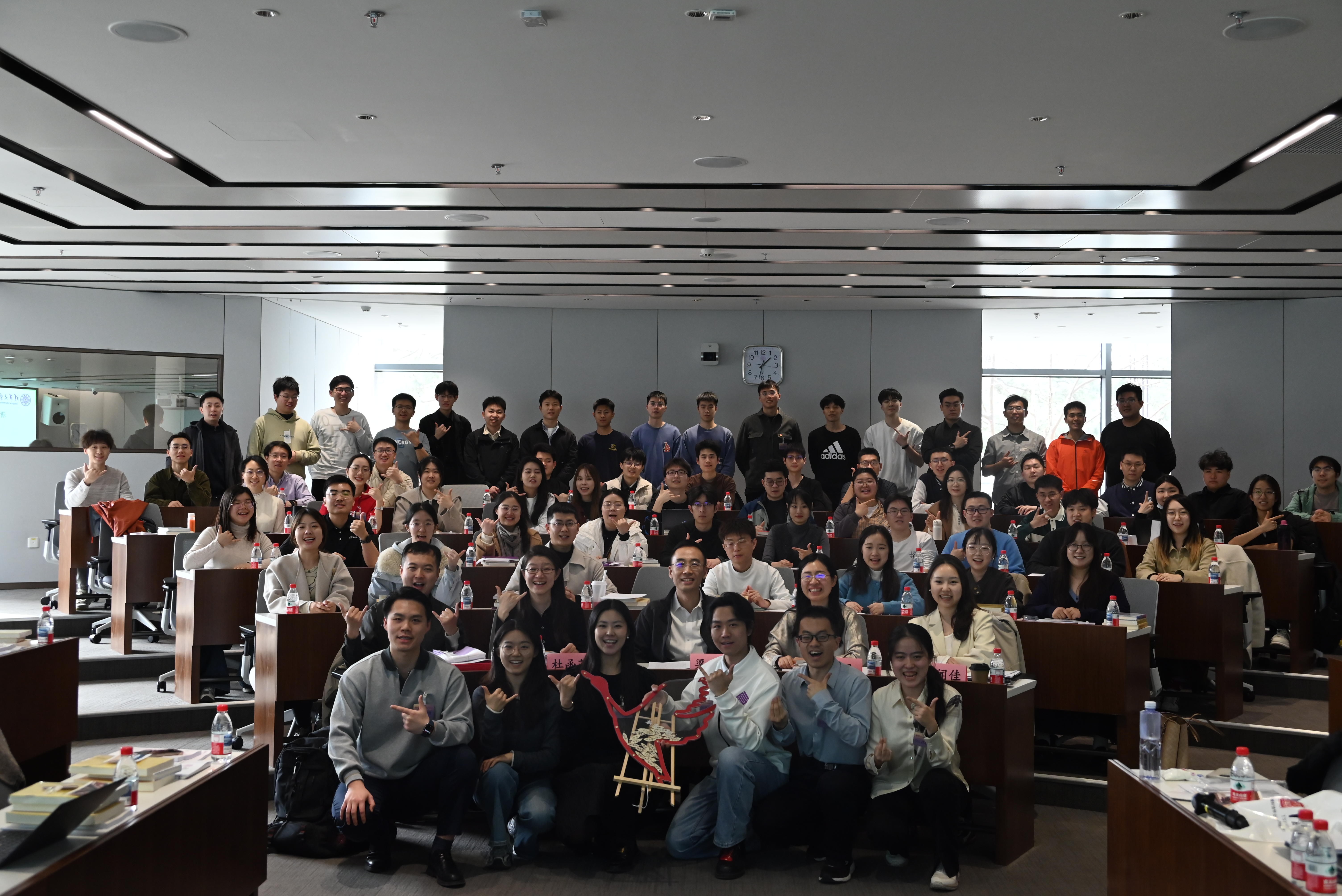 20250313-“新雁班”第六期结业仪式暨第八期开班仪式-无-“新雁六期”与“新雁八期”集体合影.jpg