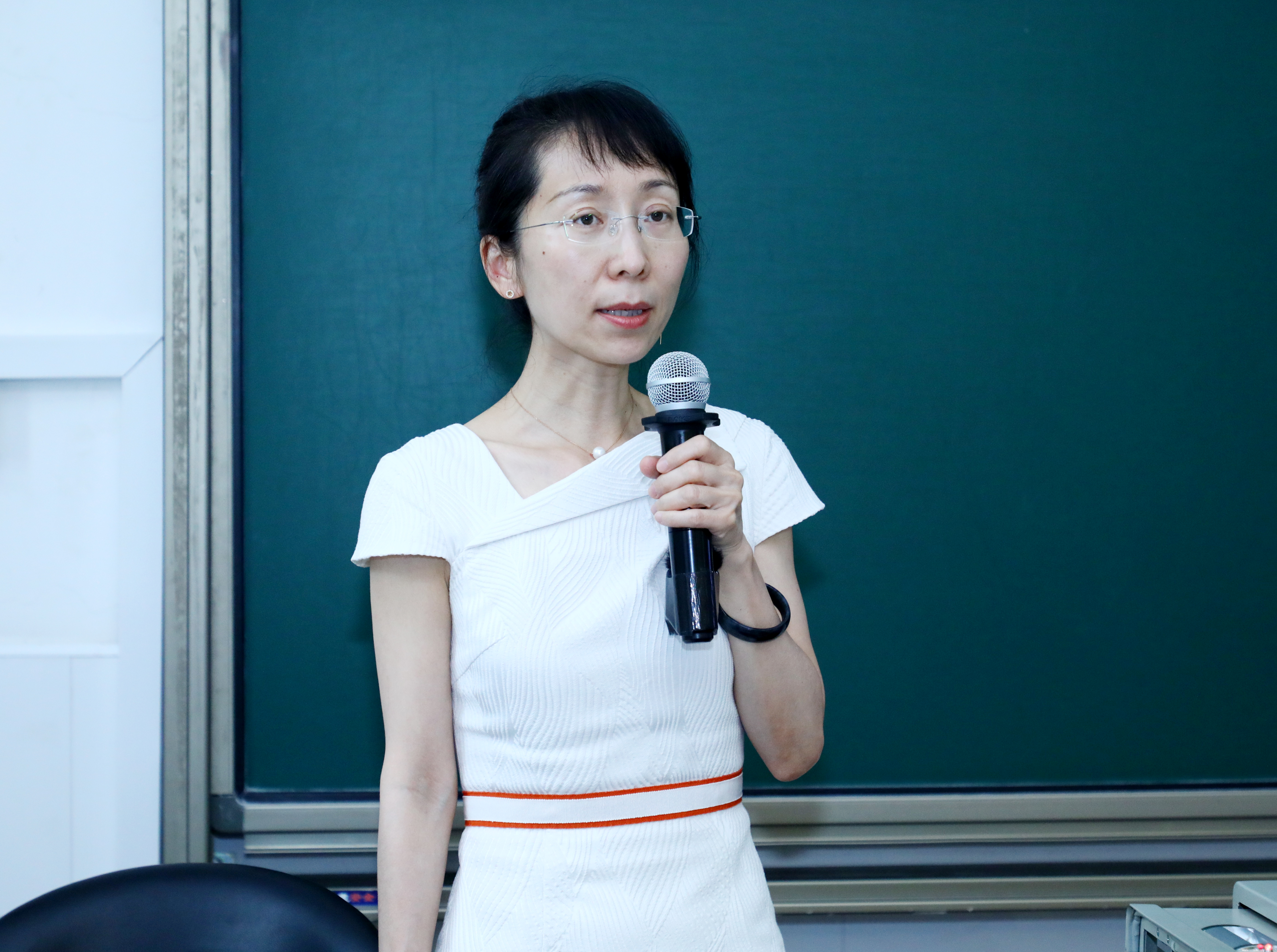 20230724-临床医学院交叉人才培养项目夏令营-教学办-晁爽介绍卓越学者型医师项目.JPG